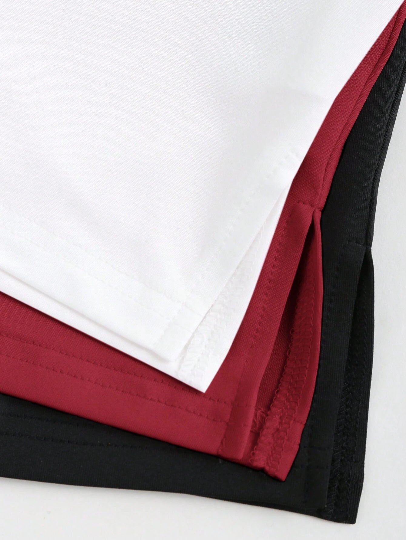 Conjunto 3 Camisetas Femininas Mozzena Multicolor Manga Curta Decote Coração Slim Fit