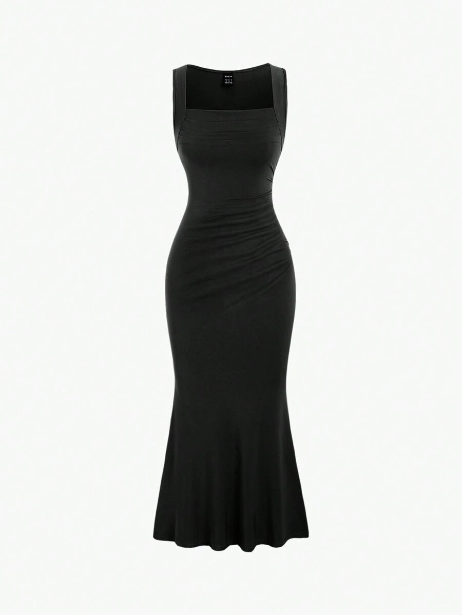 Vestido Longo Feminino Mozzena Preto Decote Quadrado Sem Mangas Cintura Franzida Slim Fit